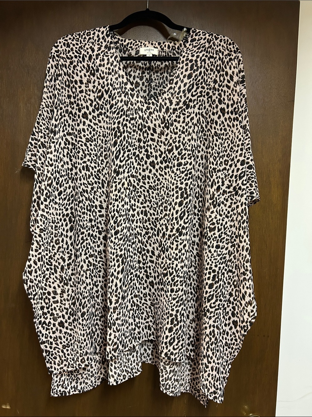 Umgee Blush Pink Leopard Print V-Neck Tunic